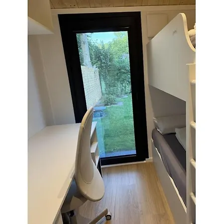 In With Swimming Pool Сasa de vacaciones *