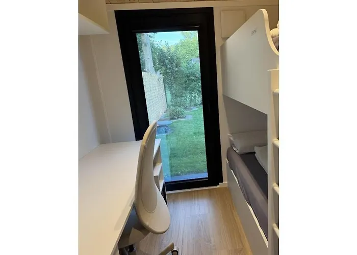 In With Swimming Pool Semesterbostad *